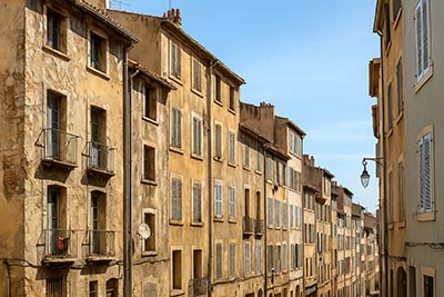 Focus sur les quartiers de Marseille les plus touchés par linsalubrité cachée